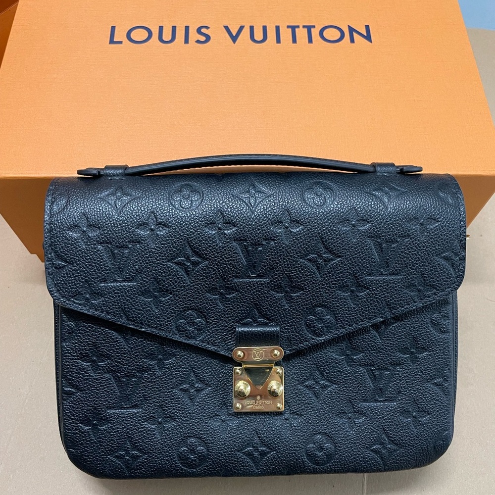 Louis Vuitton Pochette Métis, Monogram Empreinte Leather